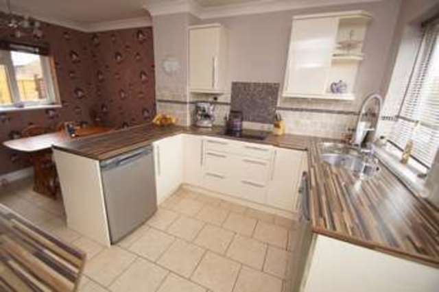  Image of 3 Bedroom Terraced for sale at King George Close Sidemoor Bromsgrove, B61 8SL