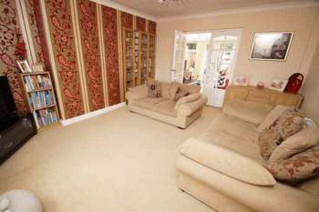  Image of 3 Bedroom Terraced for sale at King George Close Sidemoor Bromsgrove, B61 8SL