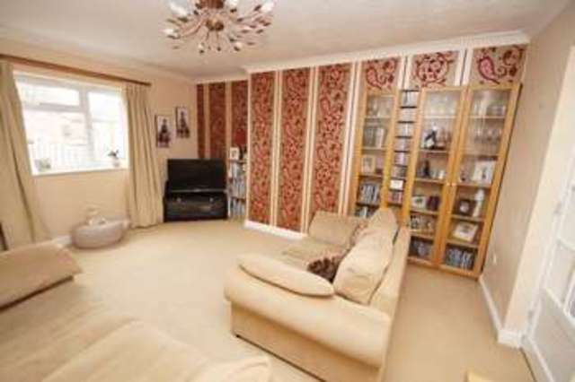  Image of 3 Bedroom Terraced for sale at King George Close Sidemoor Bromsgrove, B61 8SL