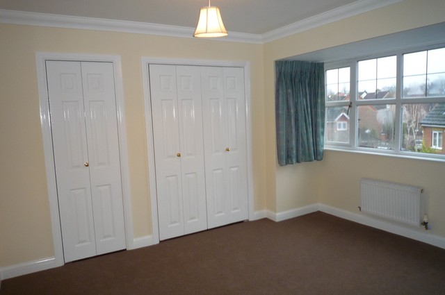  Image of 2 Bedroom Apartment to rent at Heron Close Shearwater Sutton, SM1 2BY