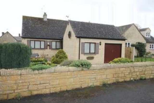  Image of 3 Bedroom Detached for sale at Park Close Kirtlington Kirtlington, OX5 3HR