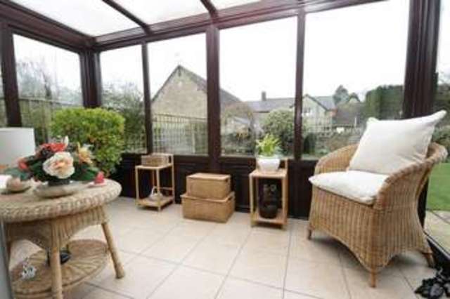  Image of 3 Bedroom Detached for sale at Park Close Kirtlington Kirtlington, OX5 3HR