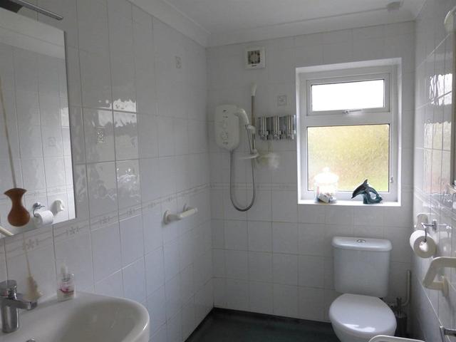  Image of 3 Bedroom Detached for sale at Links Close  Lowestoft, NR33 9DP