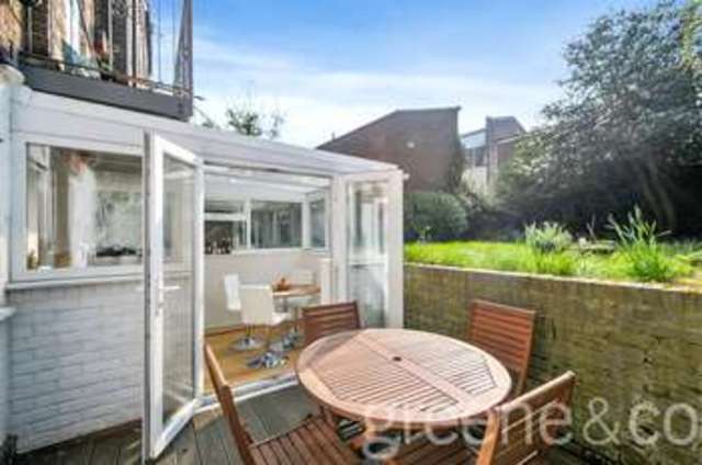  Image of 3 Bedroom Flat for sale at Hampstead London Belsize Park, NW3 5NL