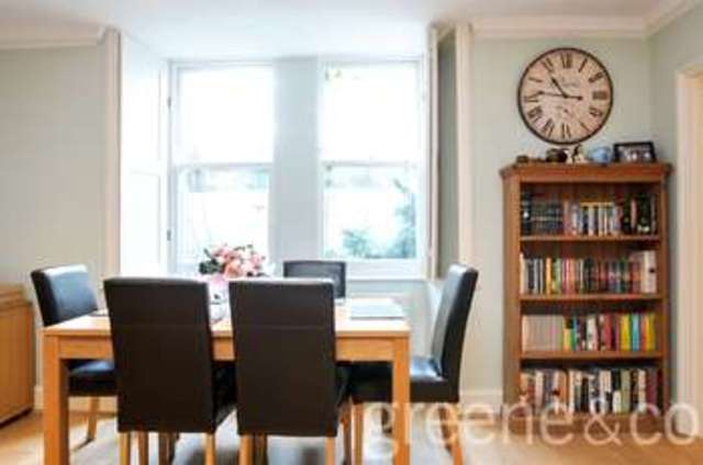  Image of 3 Bedroom Flat for sale at Hampstead London Belsize Park, NW3 5NL