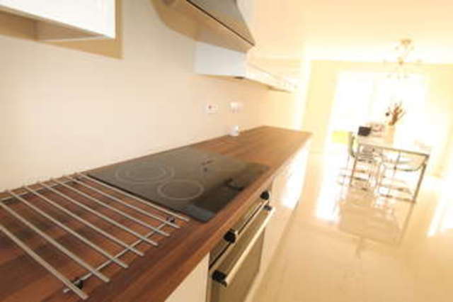  Image of 3 Bedroom Detached for sale at Midsomer Norton Radstock Somerset, BA3 2QX
