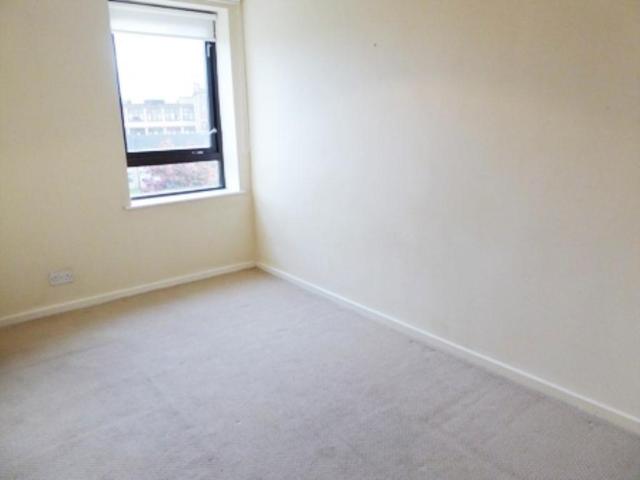  Image of 2 Bedroom Flat to rent at Kinning Park Glasgow Glasgow, G41 1DW