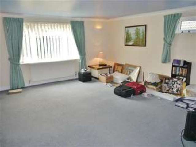  Image of 4 Bedroom Detached for sale at Manthorpe, NG31 9BL