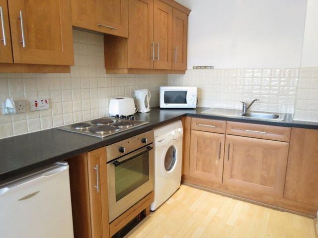  Image of 2 Bedroom Apartment to rent at 136 Princess Street  Manchester City, M1 7AF