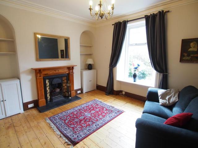  Image of 2 Bedroom Flat to rent at Rosemount Aberdeen Aberdeen, AB25 2RA