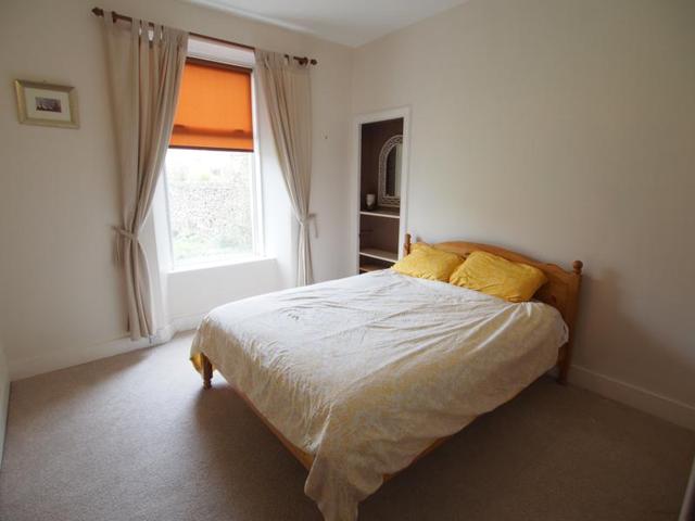  Image of 2 Bedroom Flat to rent at Rosemount Aberdeen Aberdeen, AB25 2RA