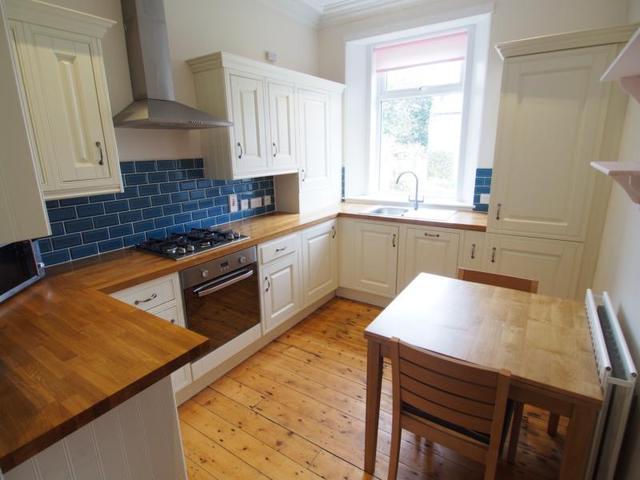  Image of 2 Bedroom Flat to rent at Rosemount Aberdeen Aberdeen, AB25 2RA