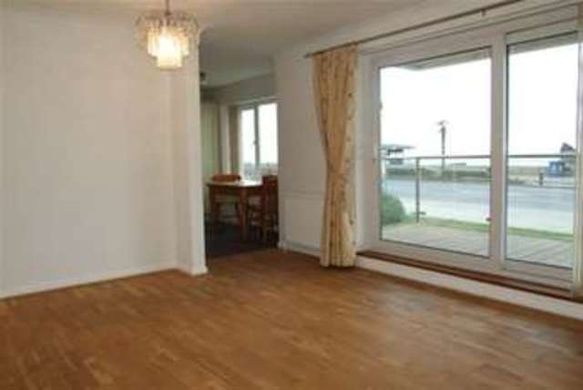  Image of 2 Bedroom Flat to rent at Southend-on-Sea, SS1 3DN