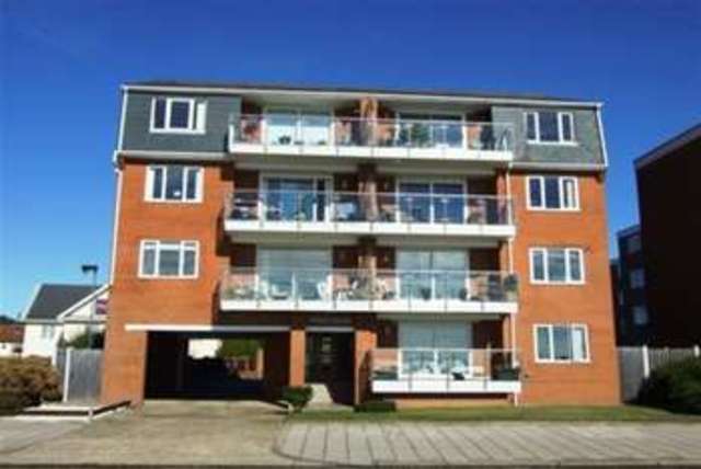  Image of 2 Bedroom Flat to rent at Southend-on-Sea, SS1 3DN