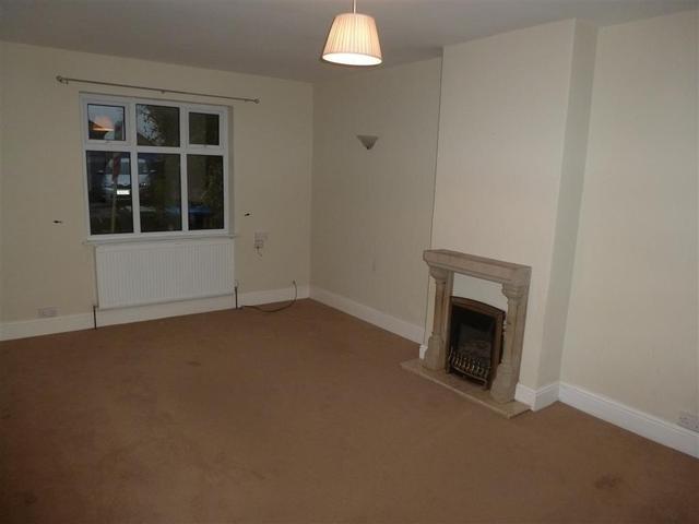  Image of 3 Bedroom Semi-Detached to rent at New Road Youlgrave BAKEWELL, DE45 1WP