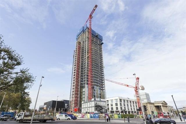 neighbourhood Image of 1 Bedroom Flat for sale at Elephant and Castle London, SE1 6SQ Image of neighbourhood