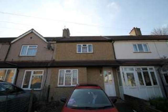  Image of 3 Bedroom Detached to rent at Sutton, SM1 3RZ