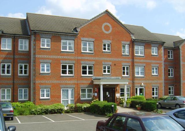  Image of 1 Bedroom Apartment to rent at Paxton Court Marvels Lane Lewisham, SE12 9QQ