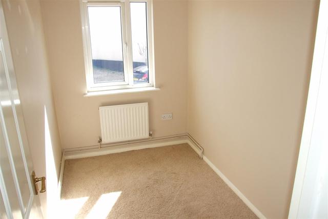  Image of 3 Bedroom Detached for sale at Rushden Northamptonshire Rushden, NN10 6BD