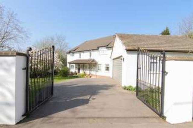  Image of 4 Bedroom Detached for sale at Dinas Powys  Dinas Powys, CF64 4HG