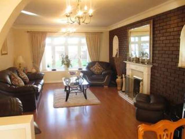  Image of 4 Bedroom Detached for sale at Gorseinon Swansea Swansea, SA4 4FU