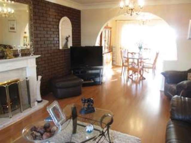  Image of 4 Bedroom Detached for sale at Gorseinon Swansea Swansea, SA4 4FU