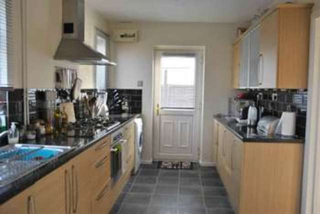  Image of 4 Bedroom Semi-Detached for sale at Swindon Wilts Swindon, SN2 1RJ