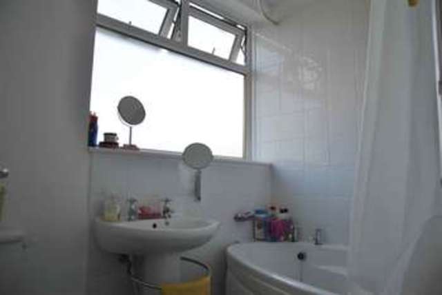  Image of 4 Bedroom Semi-Detached for sale at Swindon Wilts Swindon, SN2 1RJ
