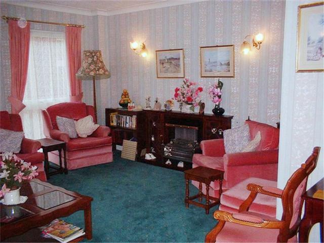  Image of 1 Bedroom Apartment to rent at Priory Court Raikes Parade Blackpool, FY1 4EW