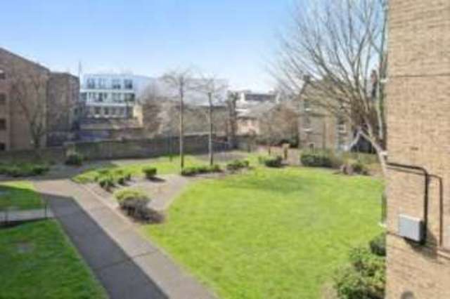 Image of 2 Bedroom Flat for sale at Clapham Road Estate London Clapham North, SW4 6LX