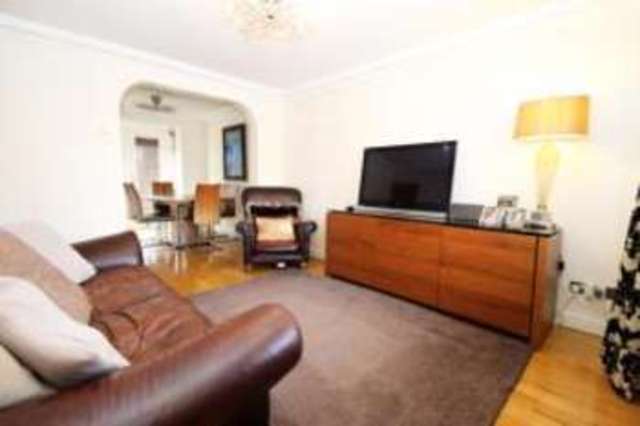  Image of 3 Bedroom Semi-Detached for sale at Baillieston Glasgow Gartcosh, G69 6GZ