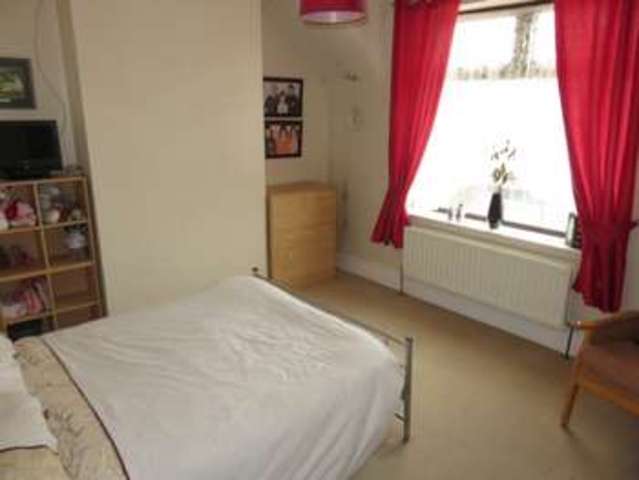  Image of 3 Bedroom Terraced for sale at Willenhall, WV13 1ED