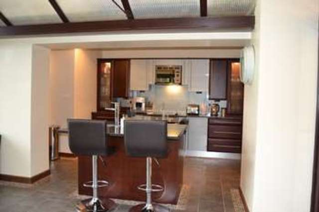  Image of 3 Bedroom Semi-Detached to rent at Midgley Wakefield Netherton, WF4 4JQ