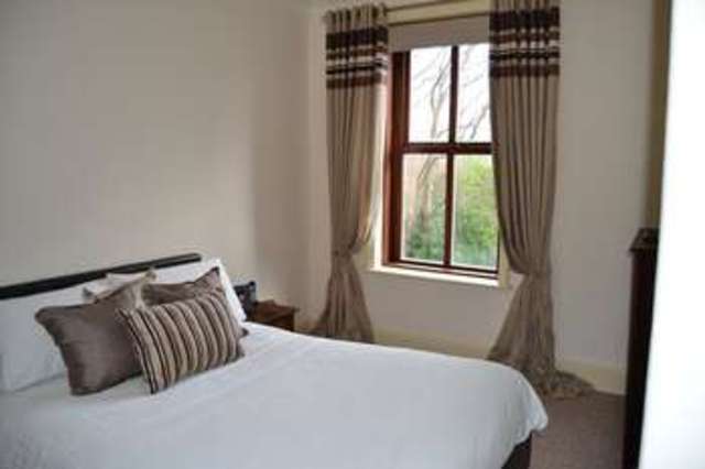  Image of 3 Bedroom Semi-Detached to rent at Midgley Wakefield Netherton, WF4 4JQ