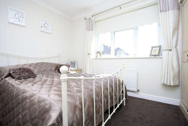  Image of 2 Bedroom End of Terrace for sale at Sweet Briar Drive  Basildon, SS15 4HA