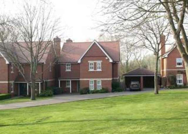  Image of 4 Bedroom Detached for sale at Old Union Way  Thame, OX9 2DF