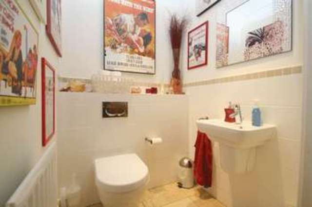  Image of 4 Bedroom Detached for sale at Old Union Way  Thame, OX9 2DF