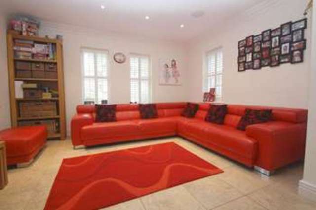  Image of 4 Bedroom Detached for sale at Old Union Way  Thame, OX9 2DF