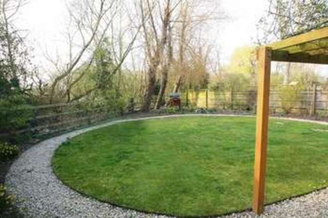  Image of 4 Bedroom Detached for sale at Old Union Way  Thame, OX9 2DF