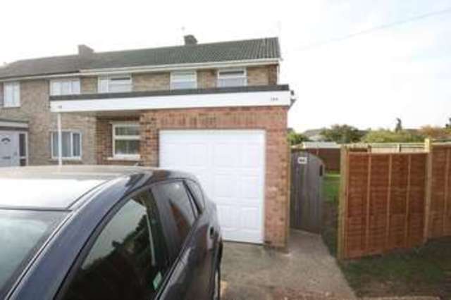  Image of 2 Bedroom Flat to rent at Newbury Newbury, RG14 2NF