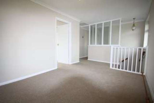  Image of 2 Bedroom Flat to rent at Newbury Newbury, RG14 2NF
