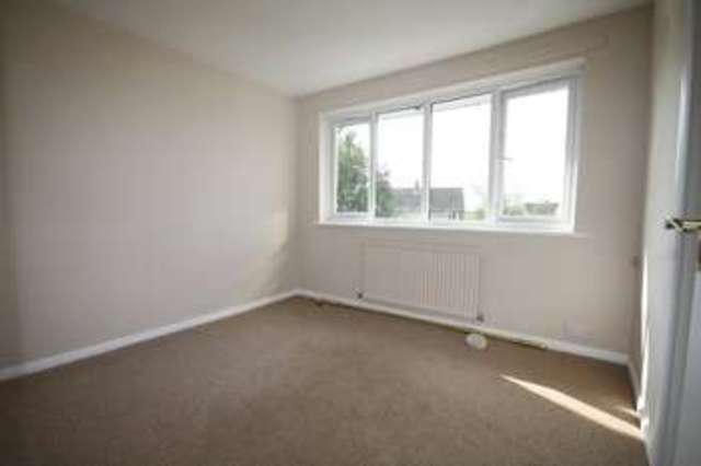  Image of 2 Bedroom Flat to rent at Newbury Newbury, RG14 2NF