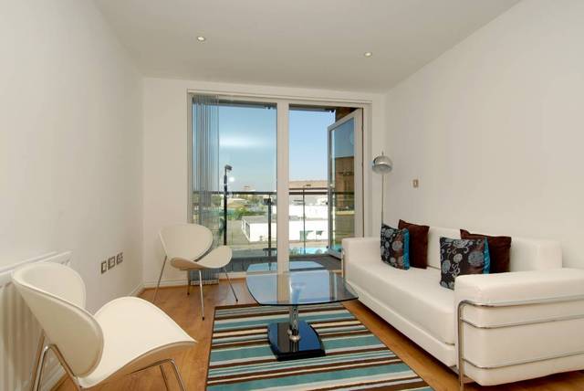 Battersea Park Road Nine Elms 1 Bedroom Flat To Rent Sw8