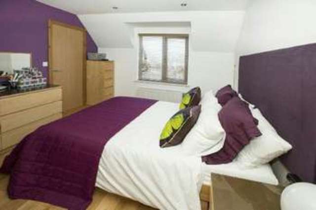  Image of 3 Bedroom Detached for sale at Wellington Avenue  Reading, RG2 7BP