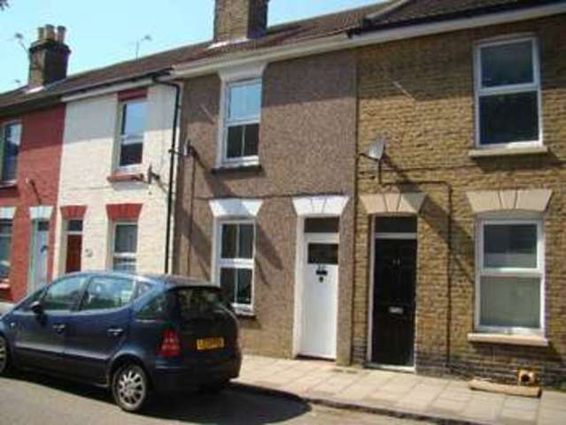  Image of 3 Bedroom Terraced to rent at West Street  Gillingham, ME7 1EF