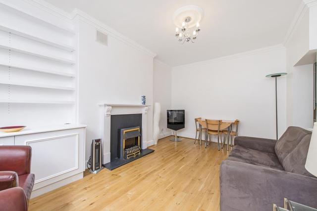  Image of 1 Bedroom Flat to rent at Winchester Street  London, SW1V 4ND