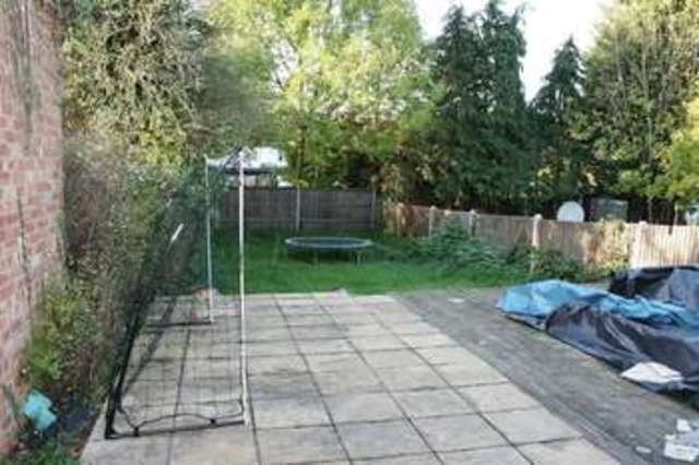  Image of 3 Bedroom Semi-Detached for sale at Stanway Gardens  Edgware, HA8 9LN