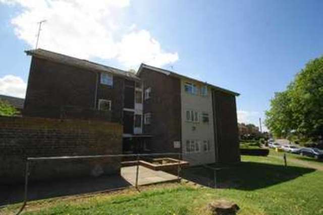  Image of 2 Bedroom Flat to rent at Great Road  Hemel Hempstead, HP2 5LD
