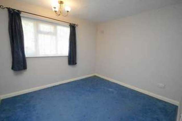  Image of 2 Bedroom Flat to rent at Great Road  Hemel Hempstead, HP2 5LD
