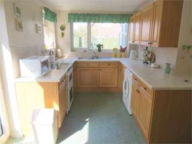  Image of 3 Bedroom Bungalow for sale at Blatherwick Road Beacon Heights Newark, NG24 2JY